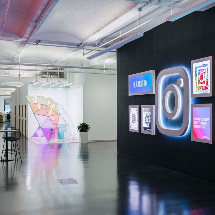 Instagram eliminates 60 positions and a layer of management within the company