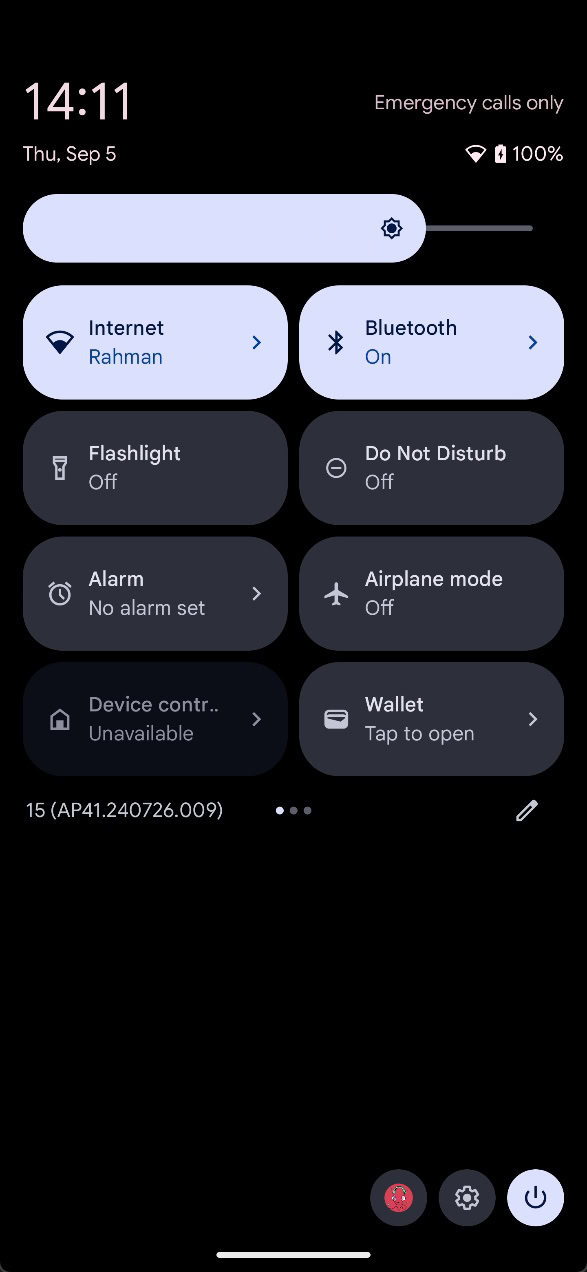 Android 15 single shade Quick Settings panel